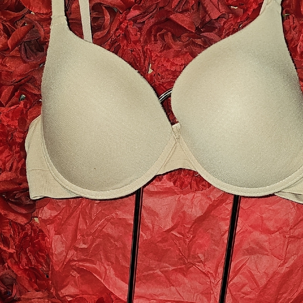 Nautica Women's Bone Active Bra Size 38C